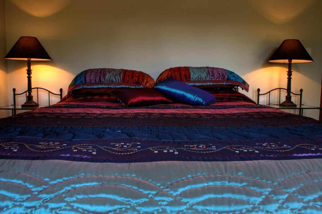 Chartre Manor B&B Thames Room photo