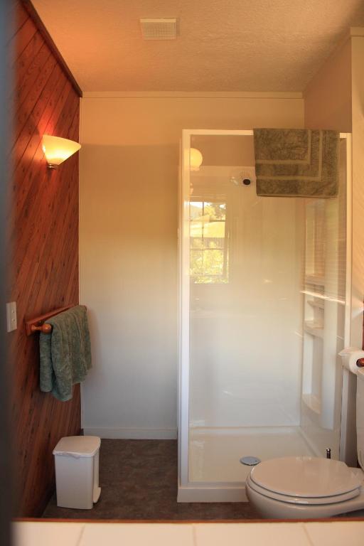Chartre Manor B&B Thames Room photo